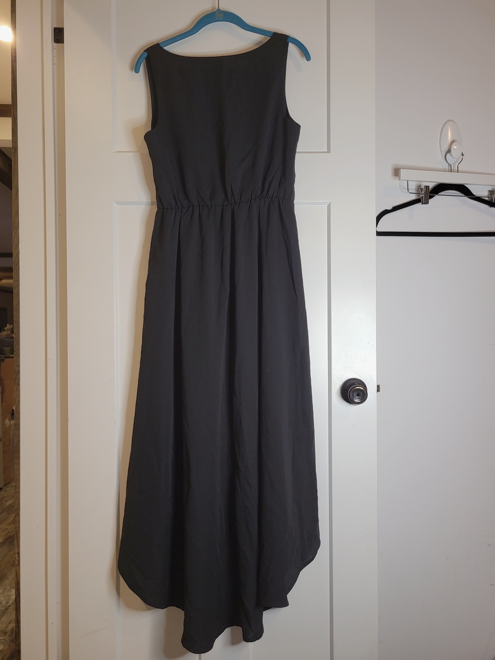 HALARA Black Sleeveless High-Low Dress - Picture 2 of 2